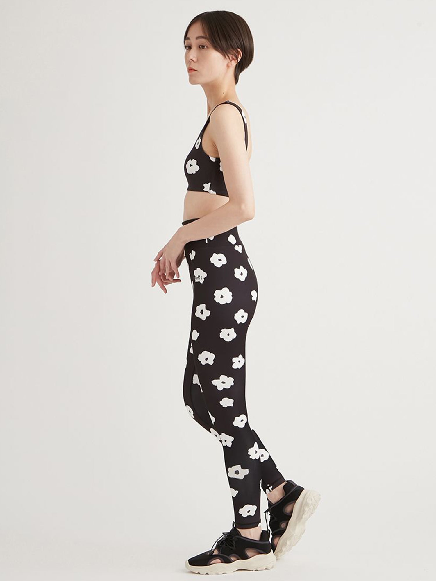 【emmi】醒目的花朵紧身裤 Emmi 女士瑜伽服 下装 热瑜伽 长款 / 25SS 14WCP251204