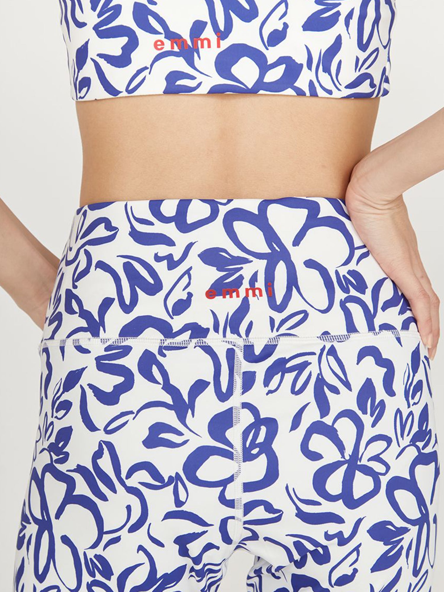 【emmi】醒目的花朵紧身裤 Emmi 女士瑜伽服 下装 热瑜伽 长款 / 25SS 14WCP251204