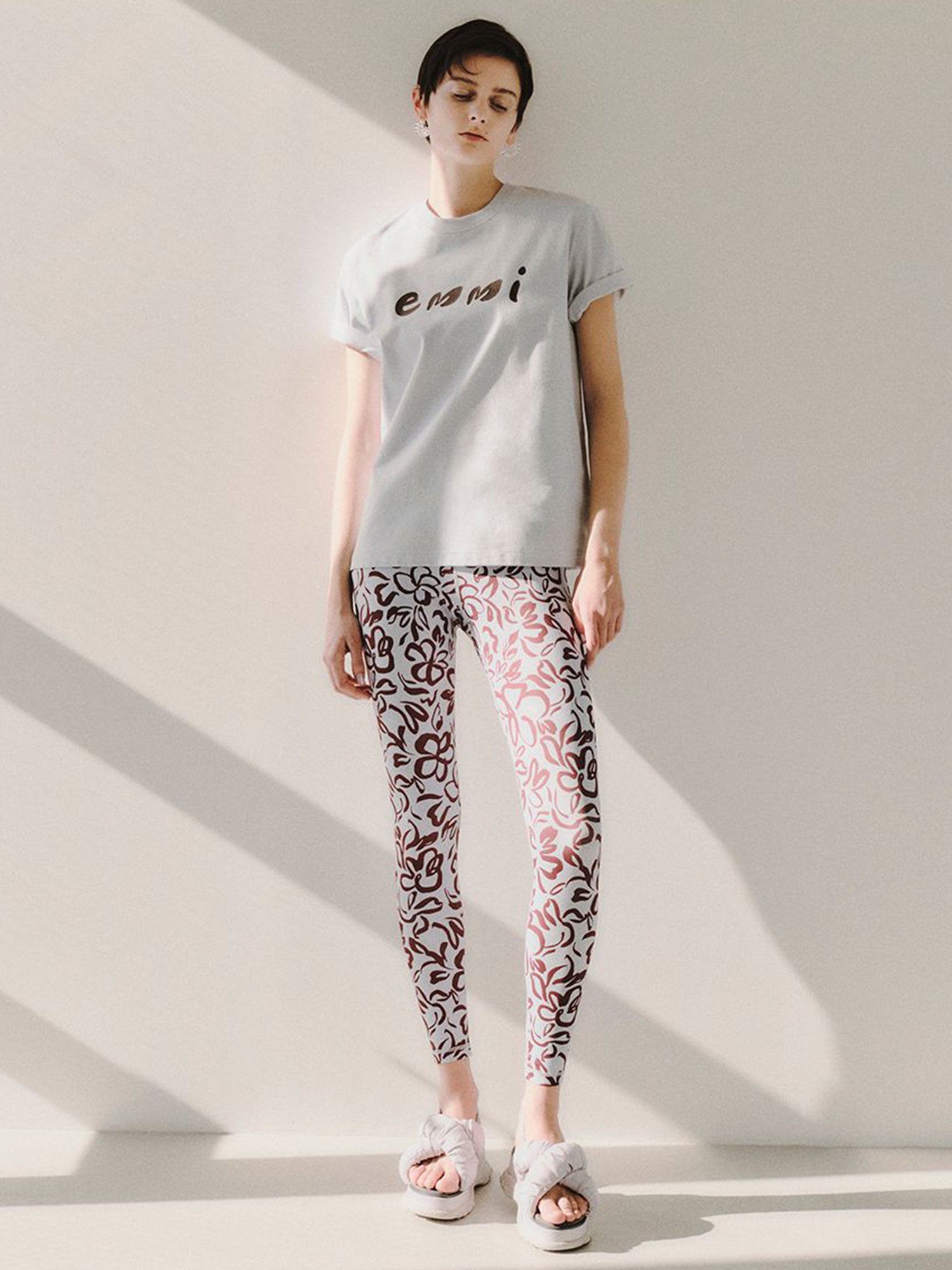 【emmi】醒目的花朵紧身裤 Emmi 女士瑜伽服 下装 热瑜伽 长款 / 25SS 14WCP251204