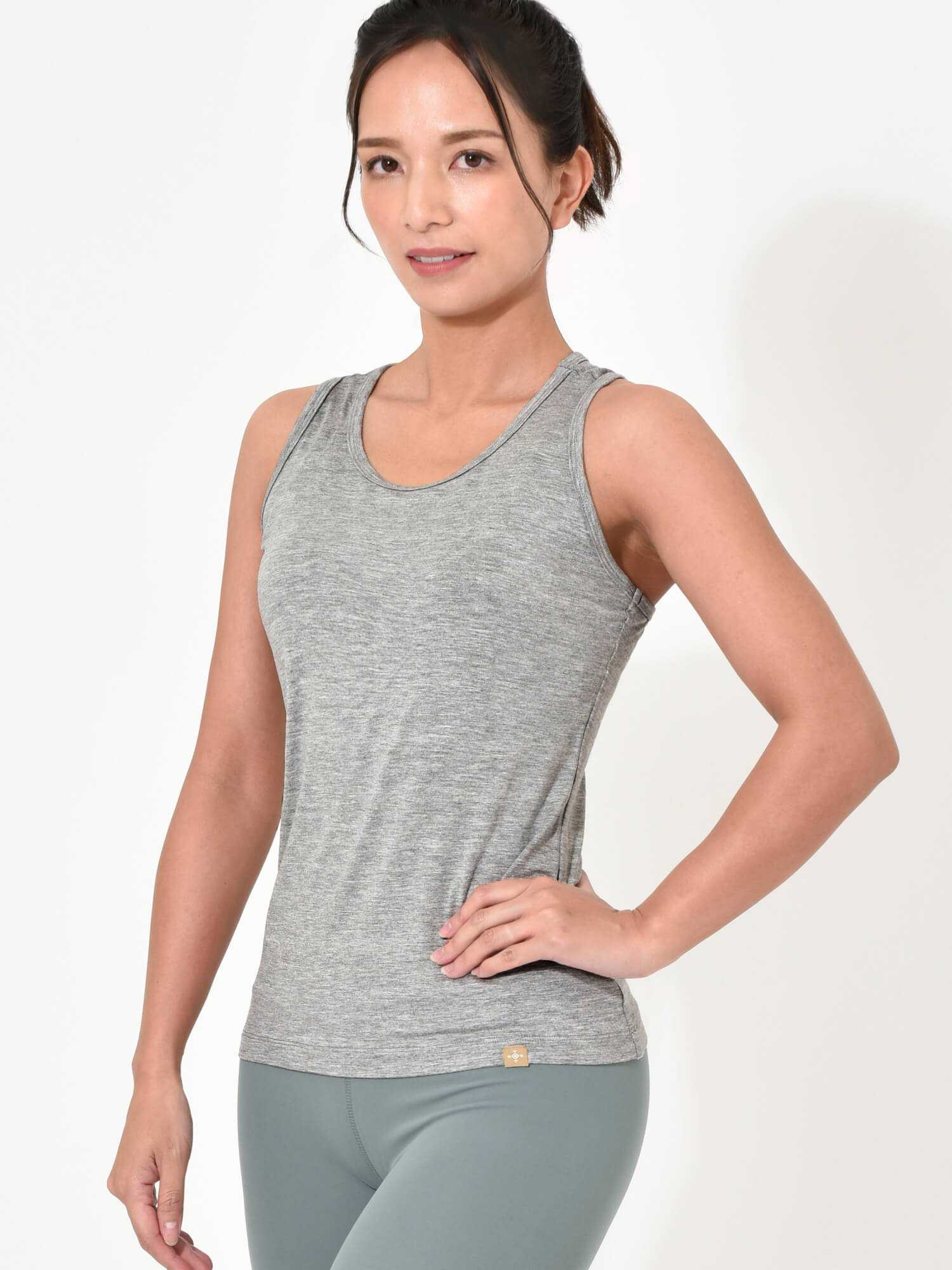 [Loopa] ルーパ BA ストレッチ タンクトップ (バンブー) Eco Bamboo TankTop / ヨガウェア インナー ヨガトップス 23FW [SOFF]-Puravida! プラヴィダ　ヨガ ピラティス フィットネスショップ