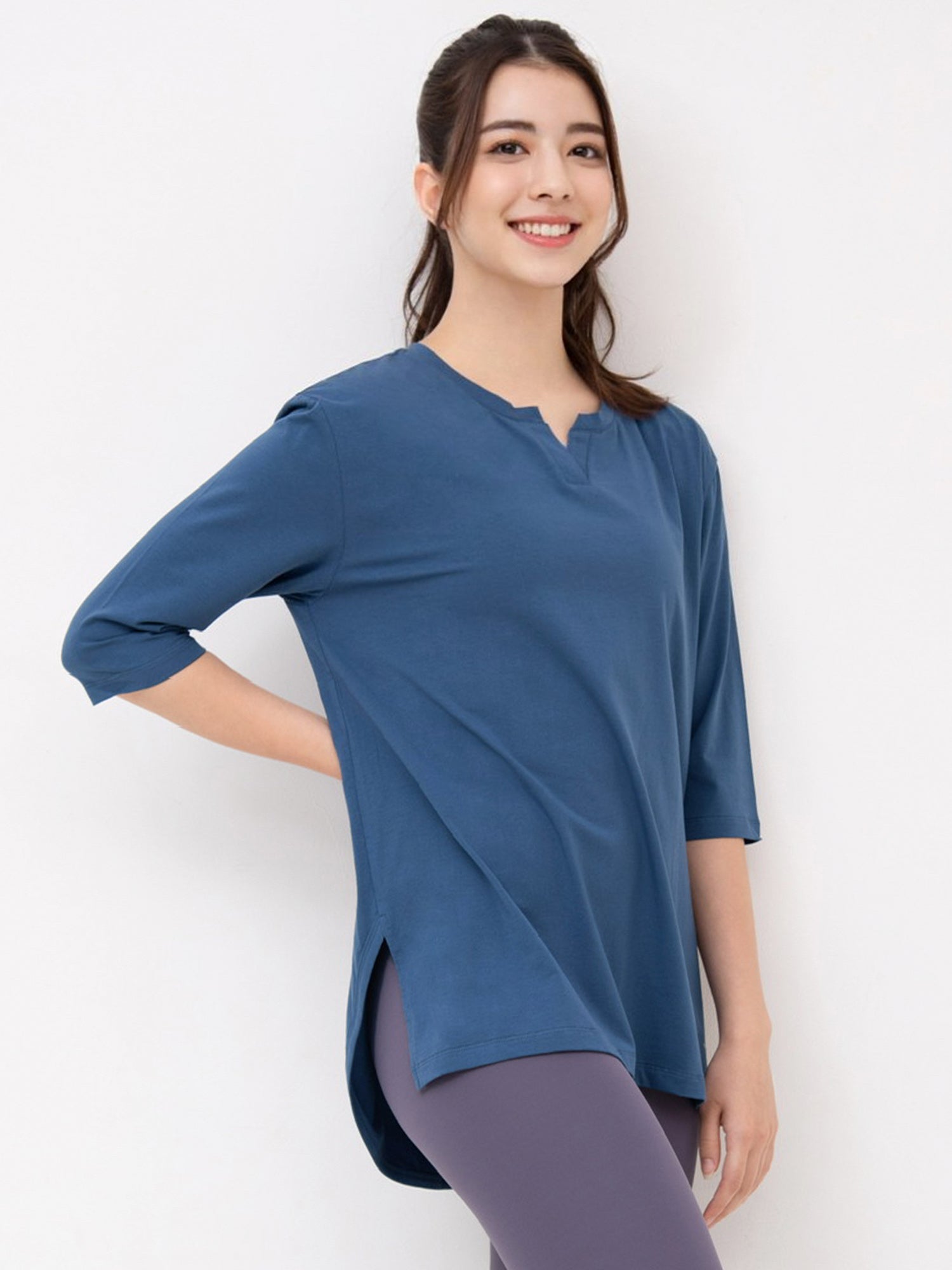 [Loopa] ルーパ キーネックロングTシャツ Yogawear Keyneck Long T-Shirts Tシャツ ヨガトップス / ヨガウェア 20_1-Puravida! プラヴィダ　ヨガ ピラティス フィットネスショップ