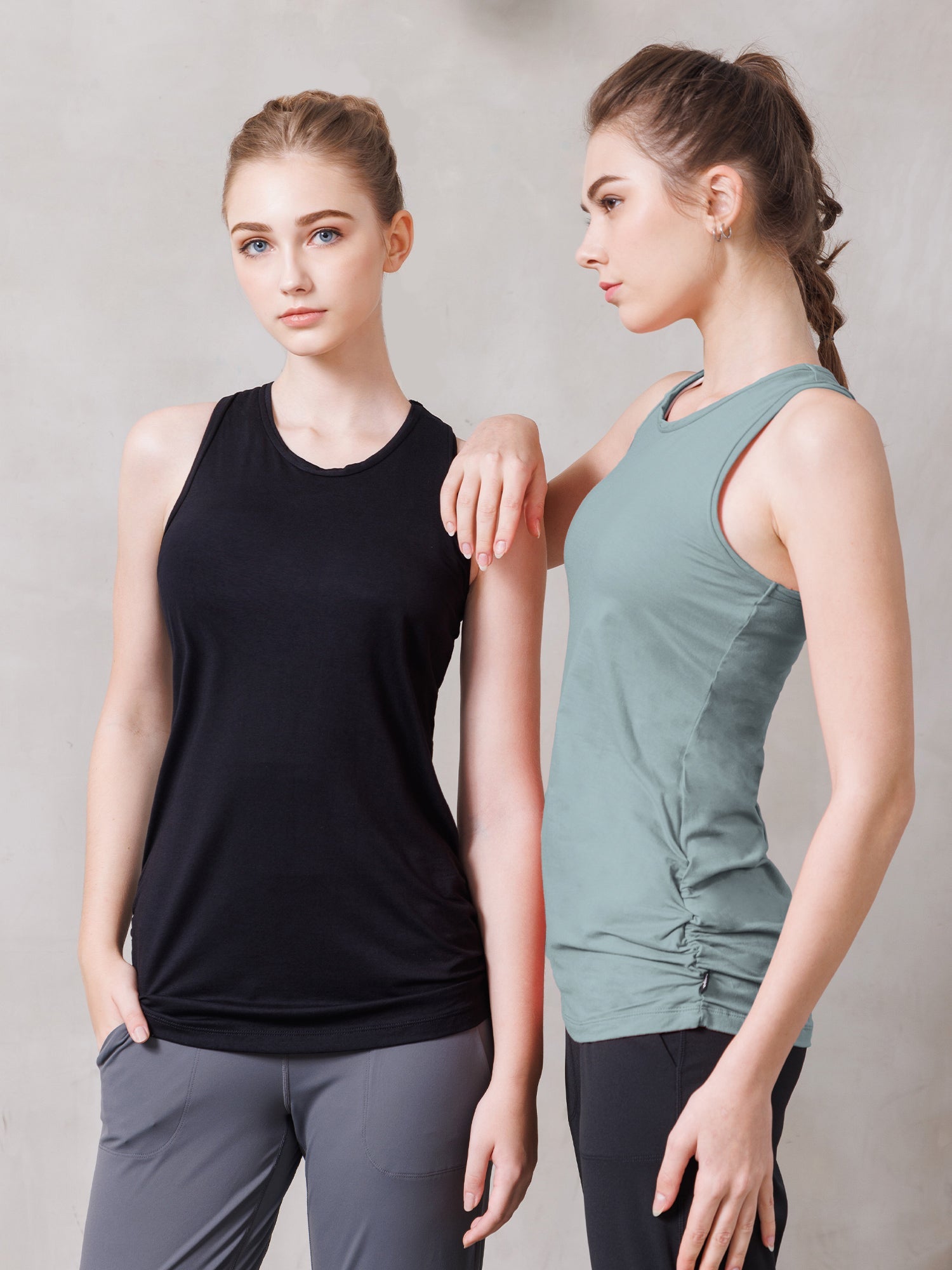 [Loopa] ルーパ Yバックタンクトップ 無地 Y-back Yoga tank top Plain / ヨガウェア ヨガトップス 22SS [A] 10_2-Puravida! プラヴィダ　ヨガ ピラティス フィットネスショップ