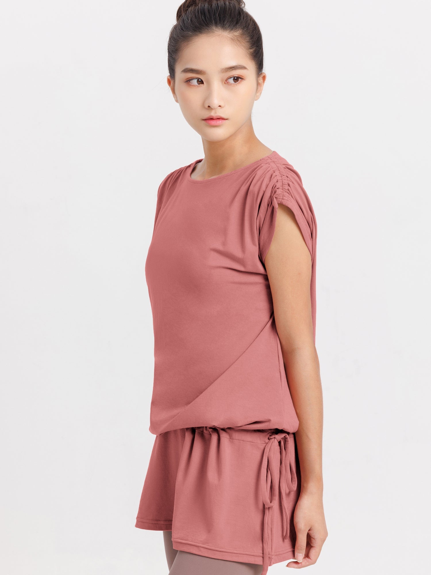 [Loopa] ルーパ 2.0 ドローストリング チュニック Yogawear Drawstring tunic Tシャツ ヨガトップス / ヨガウェア ブラック 10_1-Puravida! プラヴィダ　ヨガ ピラティス フィットネスショップ