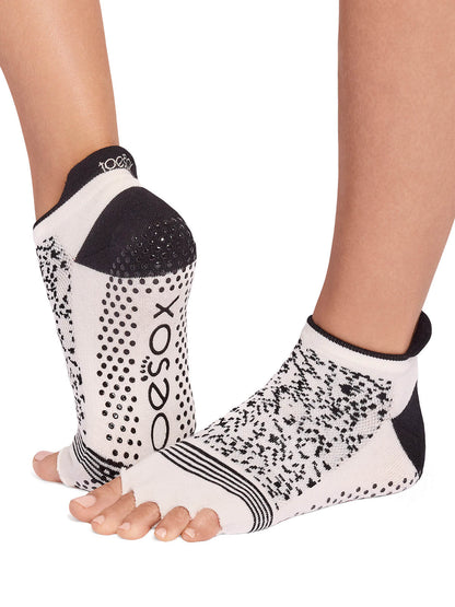 最大29%OFF[限定SALE][ToeSox] Low Rise Tec ローライズ テック（Half-Toe／つま先なし） グリップ ソックス ／ ヨガ ピラティス 滑り止め付 靴下[EX]