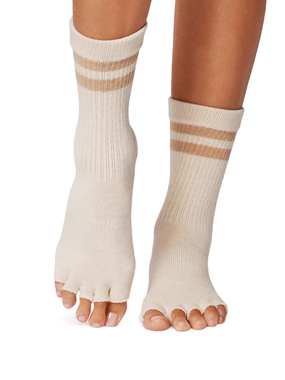 [ToeSox] Crew クルー（Half-Toe／つま先なし） グリップ ソックス／ ヨガ ピラティス 滑り止め付 靴下 クルー丈 25FW_D2