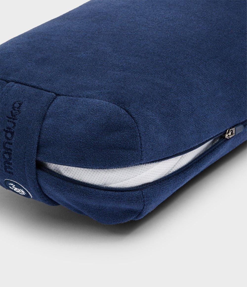 Manduka マンドゥカ 13%OFF[限定SALE]エンライト ヨガ ボルスター(リーン) / ヨガグッズ-ヨガボルスター-