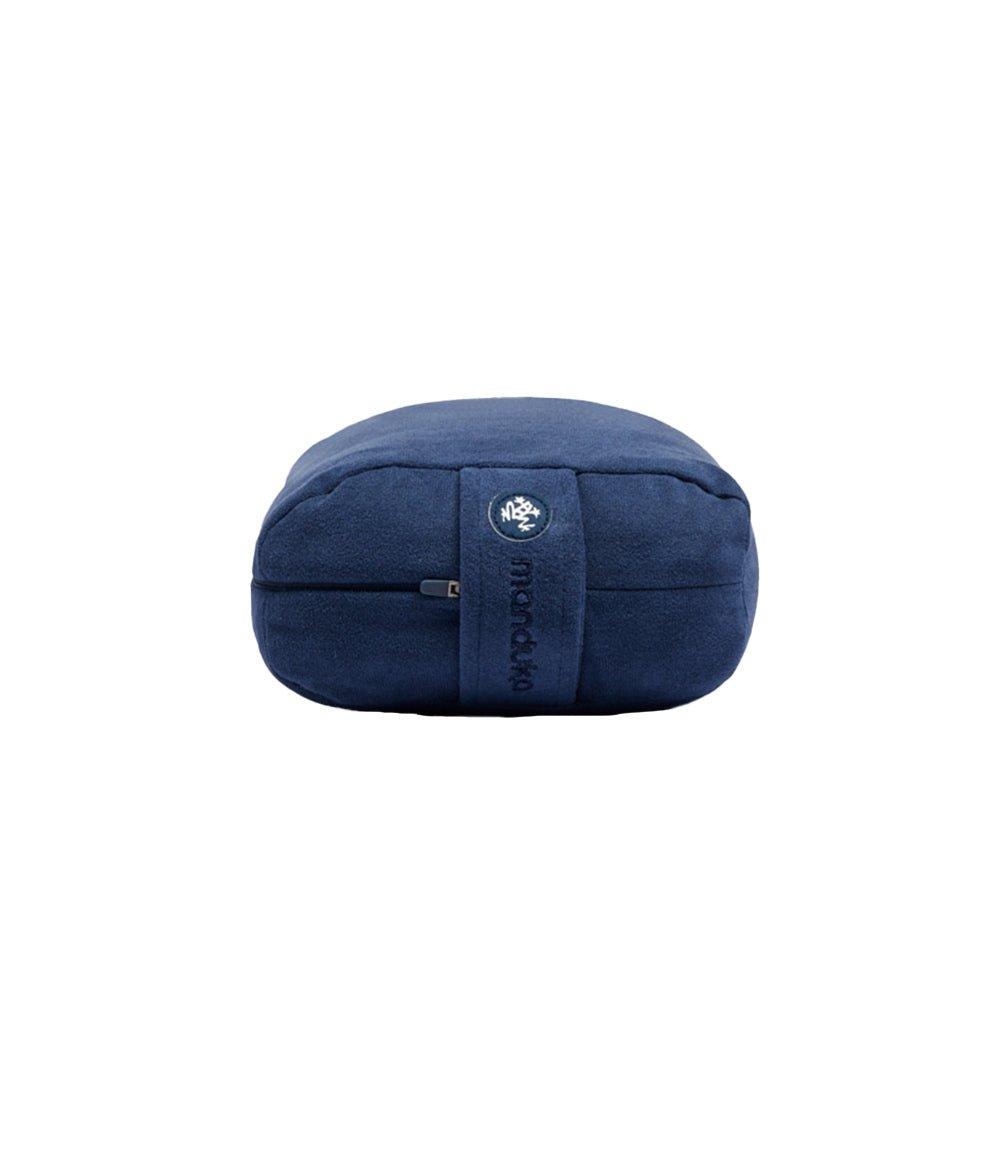 Manduka マンドゥカ 13%OFF[限定SALE]エンライト ヨガ ボルスター(リーン) / ヨガグッズ-ヨガボルスター-