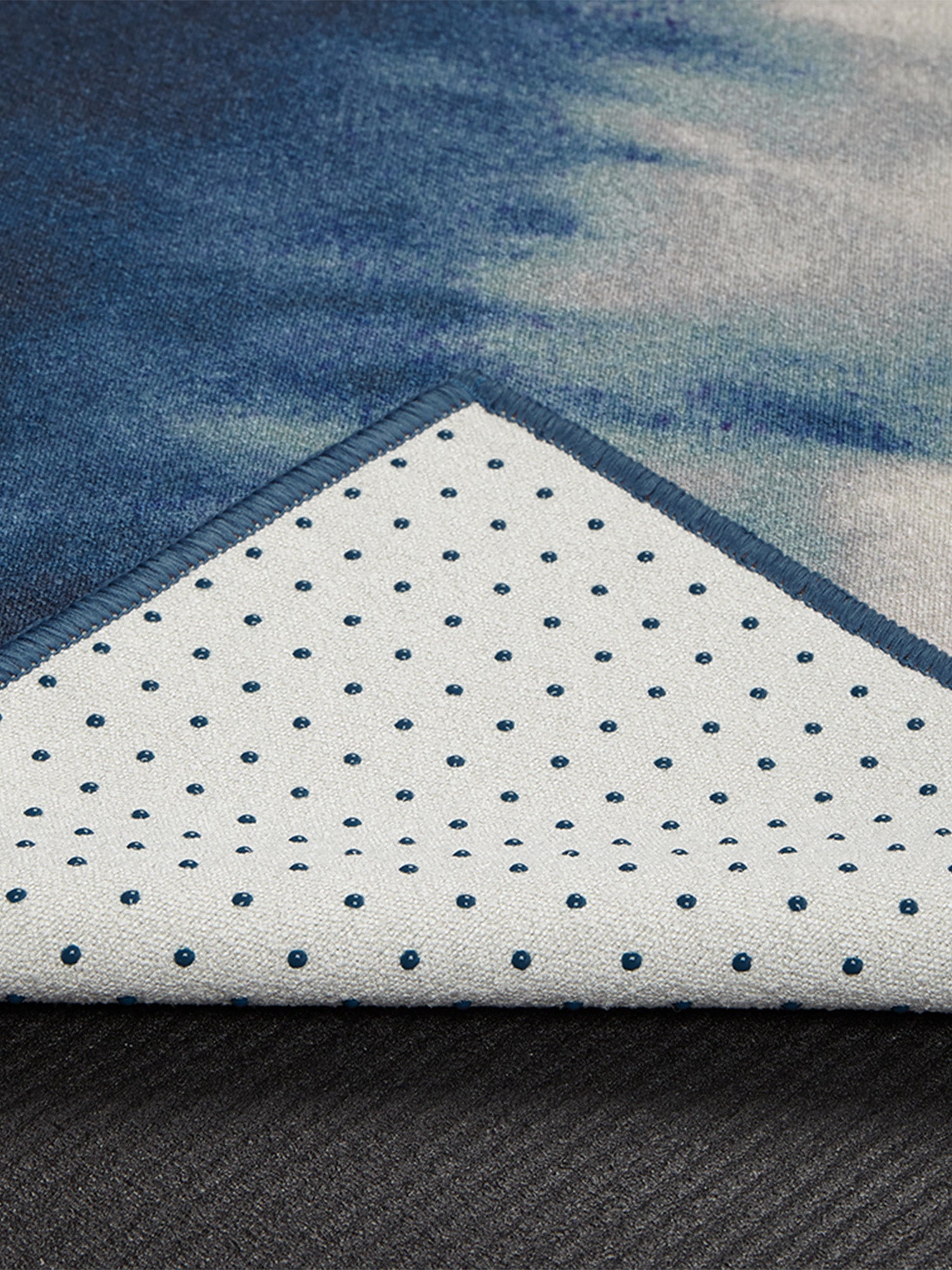 10% OFF [限时特卖] [Manduka] YOGITOES 防滑瑜伽垫图案印花 / Manduka Yogitoes 瑜伽毯 瑜伽毛巾 25SS 2504