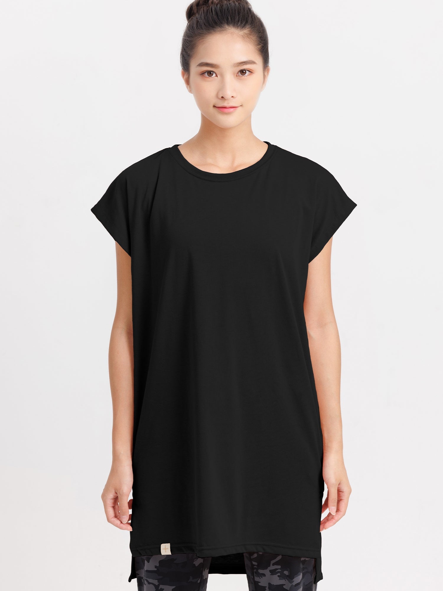 [Loopa] ルーパ サイドスリット チュニック Tee side slit tunic tee / ヨガトップス ヨガウェア Tシャツ [A] 20_1-Puravida! プラヴィダ　ヨガ ピラティス フィットネスショップ