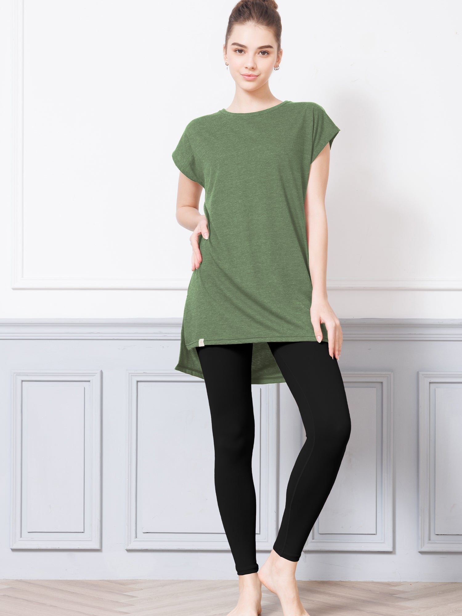 [Loopa] ルーパ サイドスリット チュニック Tee side slit tunic tee / ヨガトップス ヨガウェア Tシャツ [A] 20_1-Puravida! プラヴィダ　ヨガ ピラティス フィットネスショップ