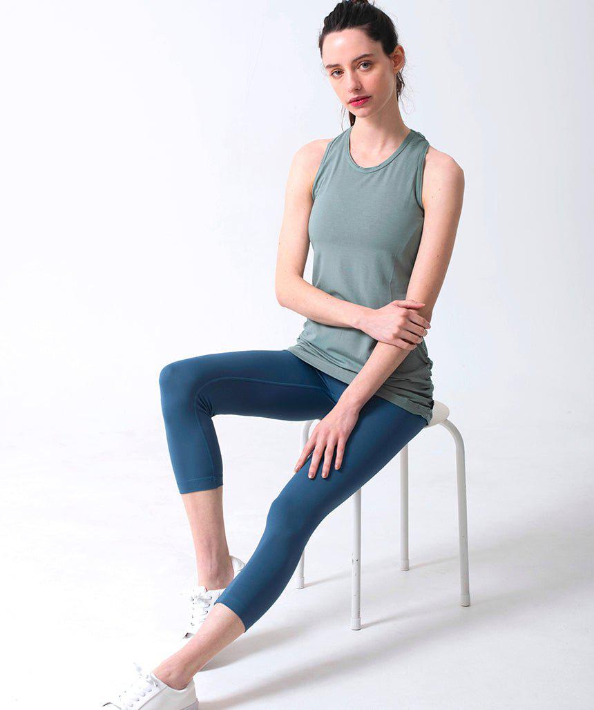 [Loopa] ルーパ Yバックタンクトップ 無地 Y-back Yoga tank top Plain / ヨガウェア ヨガトップス 22SS [A] 10_2-Puravida! プラヴィダ　ヨガ ピラティス フィットネスショップ