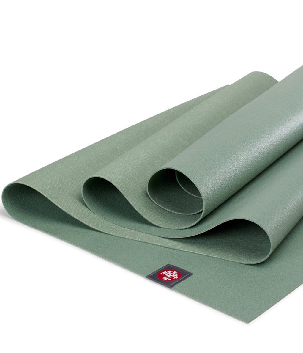 [Manduka] eko super lite エコ スーパーライト トラベル ヨガマット (1.5mm) 折りたたみ / eKO Super Lite Travel Yoga Mat マンドゥカ 軽量 24FW-Puravida! プラヴィダ　ヨガ ピラティス フィットネスショップ