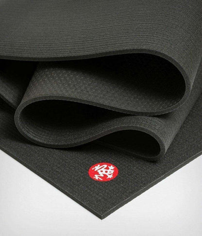 [Manduka] ブラックマットPRO プロ エクストラ ロング (6mm／長さ216cm) ヨガマット / PRO Yoga Mat EXTRA LONG ブラック マンドゥカ 厚手 幅広 大きいサイズ CORE 100_1-Puravida! プラヴィダ　ヨガ ピラティス フィットネスショップ