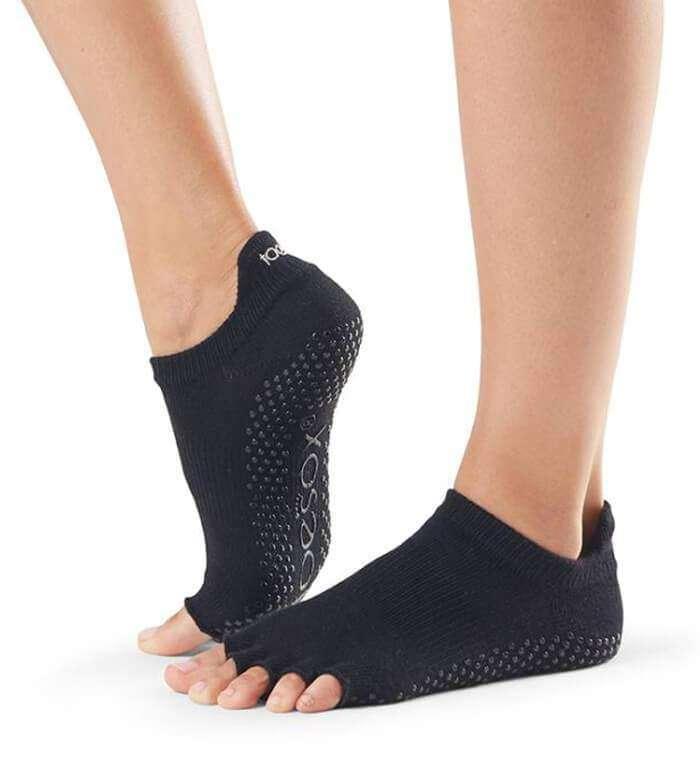 [TOESOX] ローライズ（Half-Toe) グリップ ソックス/ ヨガ 滑り止め付き下 23SS -Manduka マンドゥカ ヨガマット ヨガグッズ ヨガウェア ヨガ _ブラック