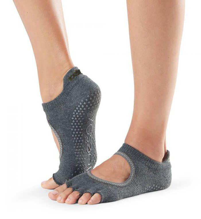 [TOESOX] ベラリナ（Half-Toe) グリップ ソックス / ヨガ 滑り止め付き 靴下 23SS -Manduka マンドゥカ ヨガマット ヨガグッズ ヨガウェア ヨガ #カラー_チャコールグレー