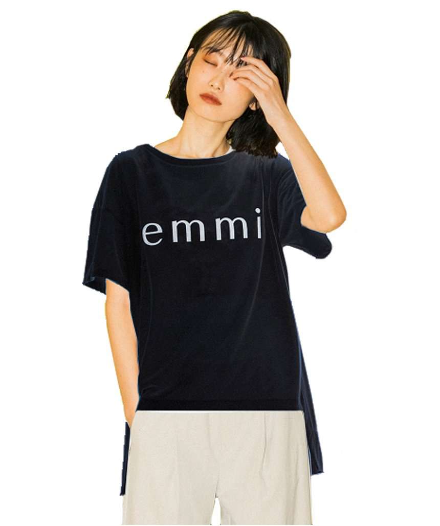 [emmi] emmiロゴECO Tシャツ ヨガ トップス / 14WCT204208 20FW [A] 20_1 - Puravida! プラヴィダ　ヨガ フィットネスショップ